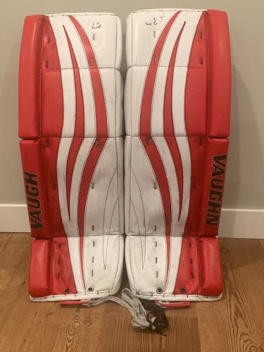Vaughn 34+1 V7xr Pro Carbon Goalie Pads