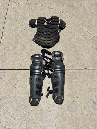 Nike vapor Catcher's Chest Protector