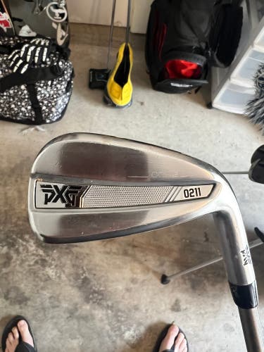 Men's Right Handed Stiff Flex Graphite/Steel Shaft 0211 Iron Set