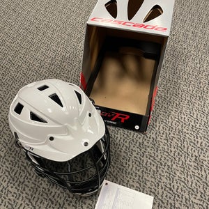 Cascade CPVR White Med/Large lacrosse helmet