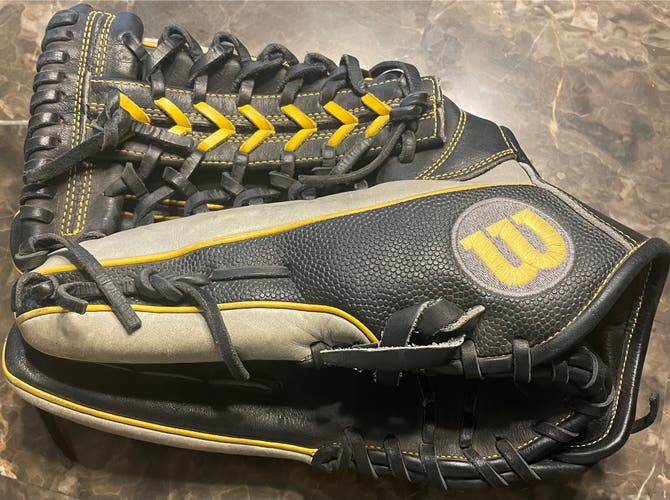 Wilson A2000 Glove