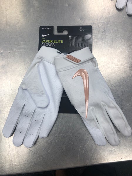 Nike Vapor Elite Gloves Medium