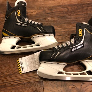 Junior New Bauer Supreme One Matrix Hockey Skates Extra Wide Width Size 4