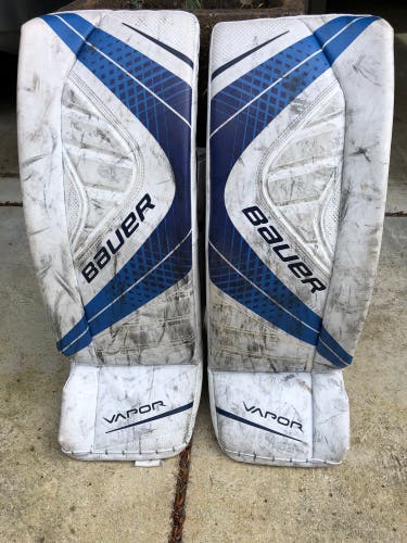 Used 31" Bauer Vapor X900 Goalie Leg Pads