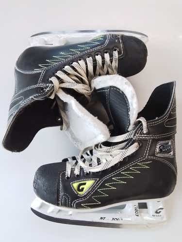 Used Graf Supra 735 Junior 05 Ice Hockey Skates