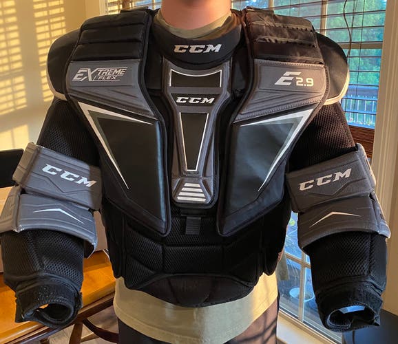 Used Large CCM Extreme Flex Shield E2.9 Goalie Chest Protector