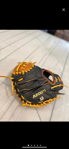 Right Hand Throw 32.5" A2000 Catcher's Glove