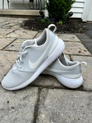 Nike Golf Shoes Size 9