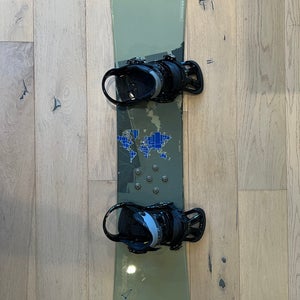 Used Men's Salomon Snowboard Freestyle Without Bindings Medium Flex True Twin