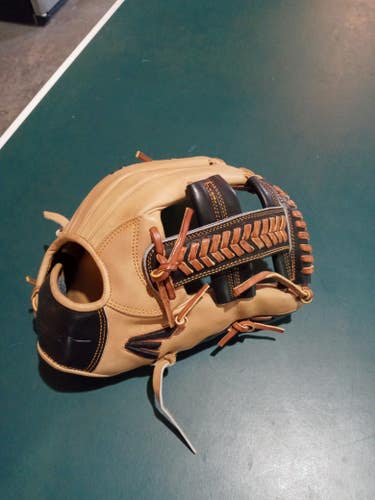 New Easton Right Hand Throw Infield Pro Collection Baseball Glove 11.75"