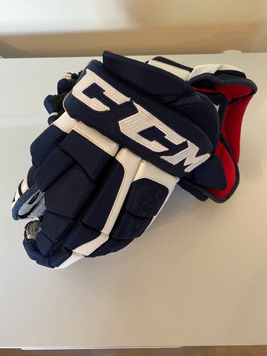CCM 15"  U+ Crazy Light Gloves
