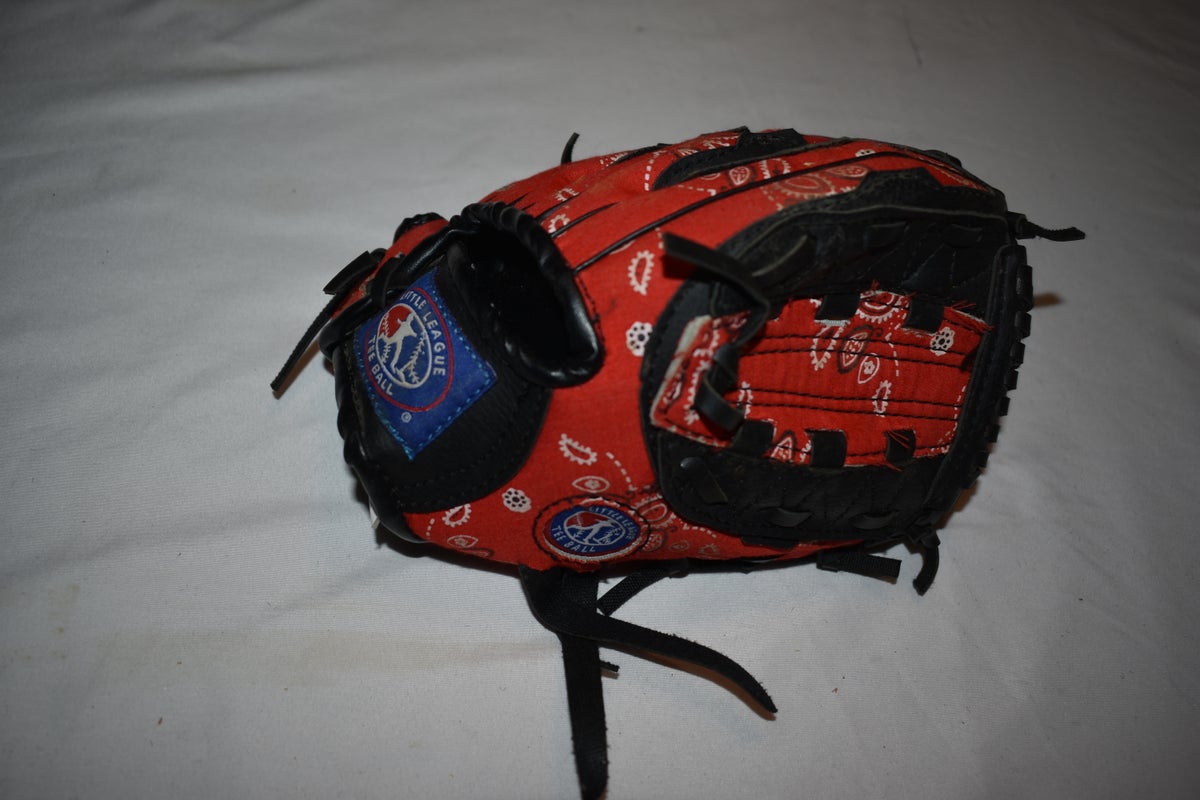 Little League Tee Ball / Baseball Glove, Black/Red, 9.5 Inches