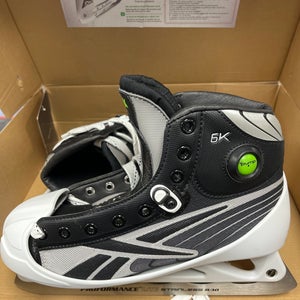 New Reebok Regular Width  Size 7 6K Hockey Goalie Skates