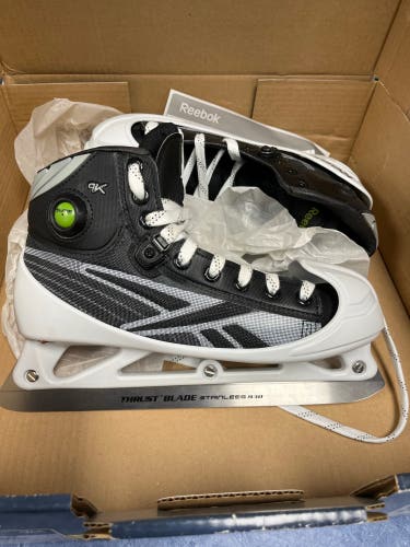 New Reebok Regular Width  Size 7.5 9K Hockey Goalie Skates