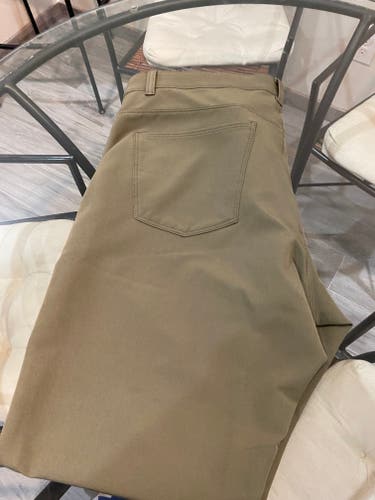 Green Used Size 38 Nike Pants