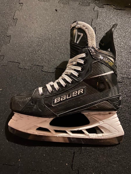 Senior Used Bauer Supreme 2S Pro Hockey Skates Regular Width Size 7.5