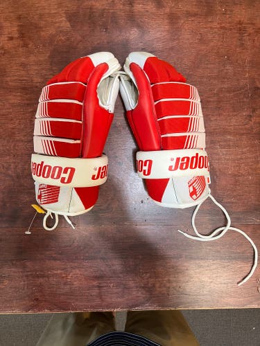 Cooper hockey gloves