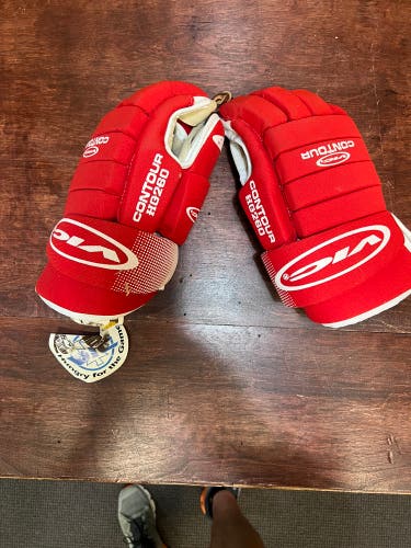 Vic hockey gloves