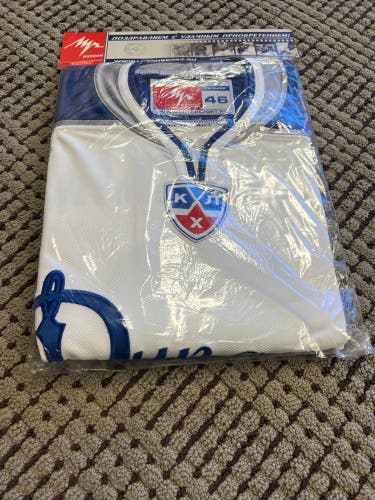Alex Ovechkin #8 / Size 46 Dynamo Moscow Jersey