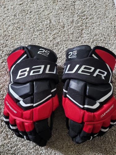 Used Bauer Supreme 2S Pro Gloves 13" Pro Stock