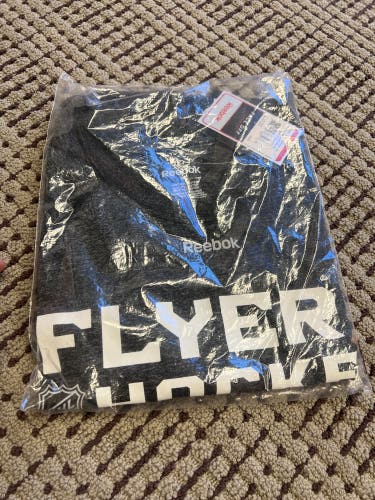Philadelphia Flyers Authentic T shirt Size Large