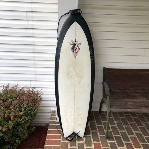 Ashton Surfboard 5’3