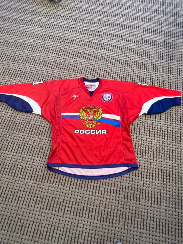 Authentic Team Russia size 38 #11 Red Jersey