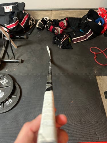 Senior Right Handed P92 Pro Stock Nexus 2N Pro Hockey Stick