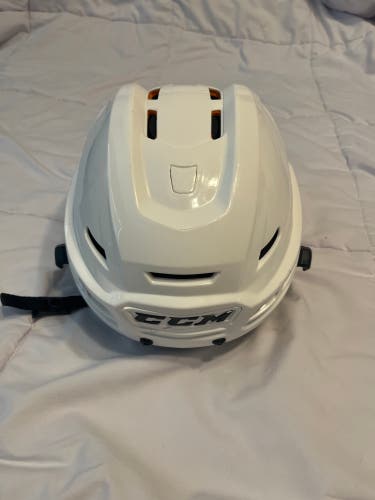 Used Medium CCM  Tacks 710 Helmet