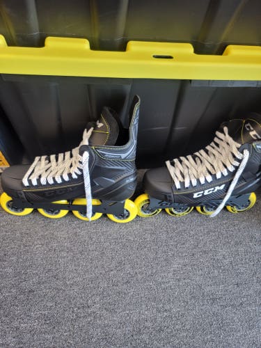 New CCM Tacks 9040R Inline Skates Regular Width Size 5