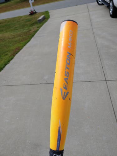 Used USSSA Certified 2014 Easton Composite Mako Bat (-11) 19 oz 30"