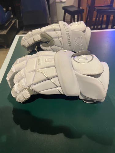 Used Warrior 13" EVO QX Lacrosse Gloves