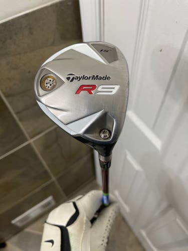 TaylorMade R9 3 FairwayWood *15 Regluar Flex Right Handed