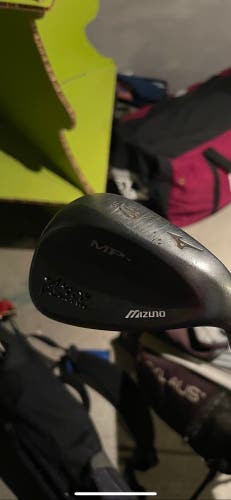 Used Right Handed Stiff Flex 52 Degree Mp-t10 Wedge