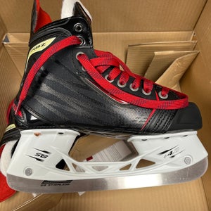 New CCM Regular Width  Size 4 RBZ 80 Hockey Skates