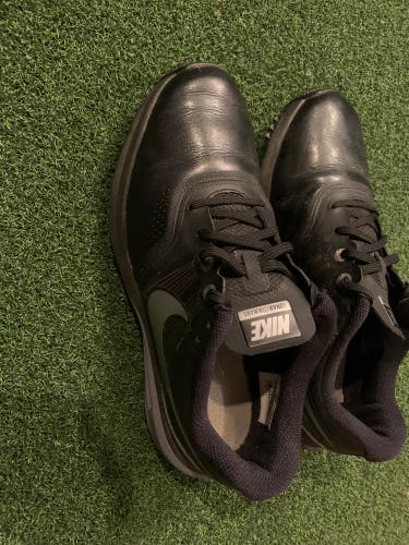 Unisex Size 6.5 (Women's 7.5) Nike Golf Shoes