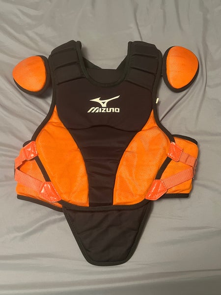 Mizuno Samurai 15" Chest Protector (Like New) Intermediate - Black/Orange