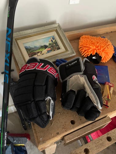 Bauer 14" Pro Stock 4 Roll Gloves