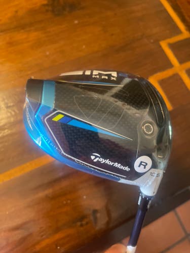 New TaylorMade Right Handed SIM2 Max Driver Regular Flex 10.5 Loft