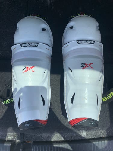Used Bauer Vapor 2x Shin Pads