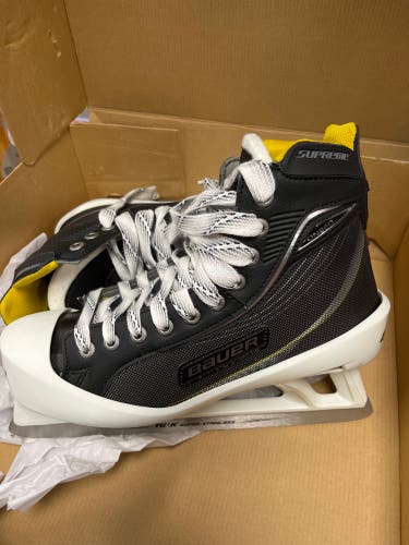 New Bauer Regular Width  Size 8.5 Supreme One80 Hockey Goalie Skates