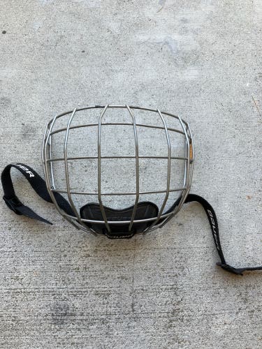 Bauer Lil Sport Youth Cage
