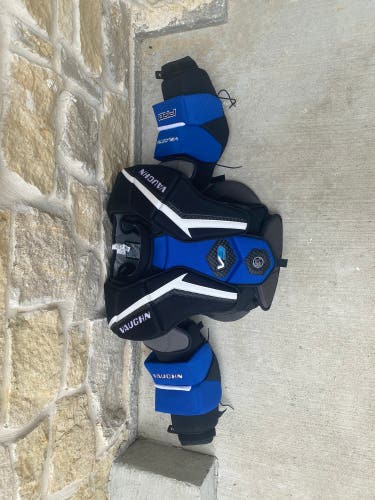 New Small Vaughn Velocity V9 Pro Goalie Chest Protector