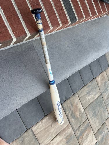 Used 2018 Louisville Slugger (-10) 22 oz 32" LXT Bat