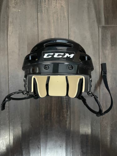 New CCM Vector V08 Helmet Small Black