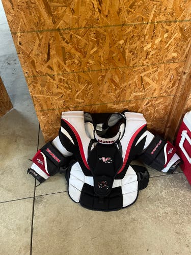 Used Large Vaughn Ventus LT60 Goalie Chest Protector