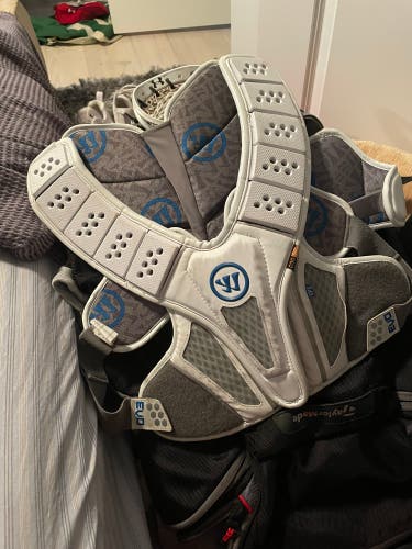 Used Large Warrior Evo Shoulder Pads