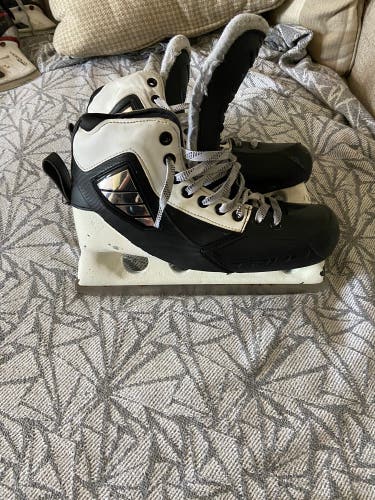 True One Piece Goalie Skate