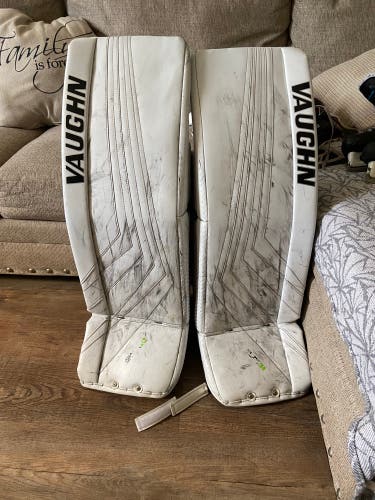 34" Vaughn  Ventus SLR Pro Carbon Goalie Leg Pads