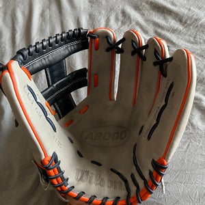 New Right Hand Throw Wilson Infield A2000 Baseball Glove 11.75"